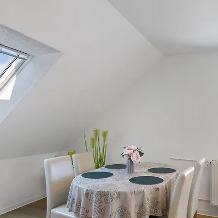 Apartman Kleinbreitenbach 2 *